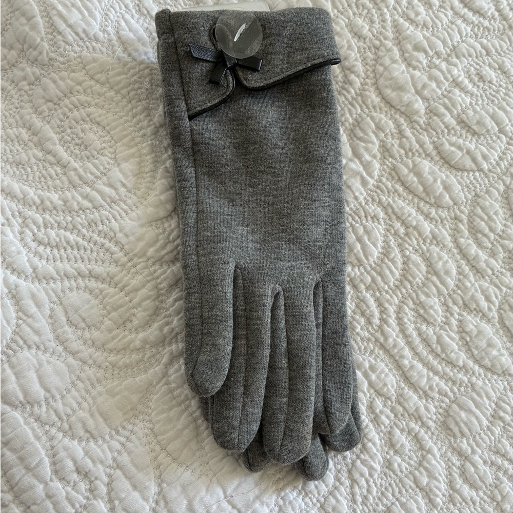 Elegant Gray Women's Gloves